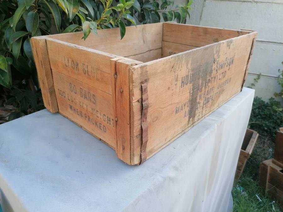 Antique LION BLUE crate
