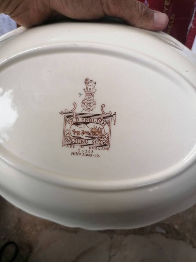Royal Doulton Old English Coaching Scenes dish.