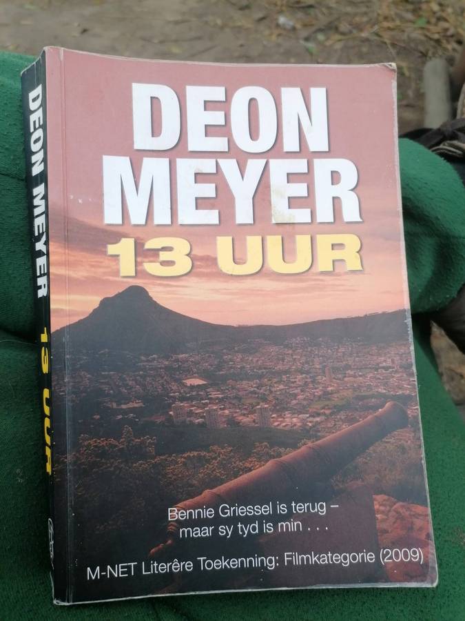 13 Uur - Deon Meyer