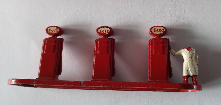 Matchbox Esso Petrol Station