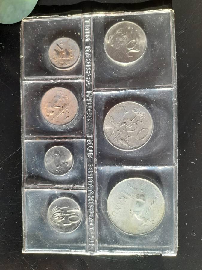 1967 Uncirculated SA Coin Set With Silver R1 Coin