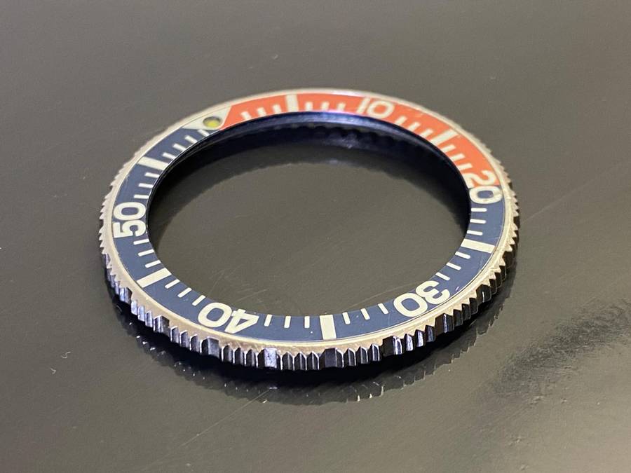 CITIZEN - divers watch rotating bezel