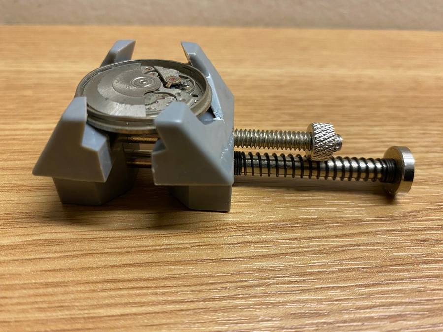 Watch case/movement holder