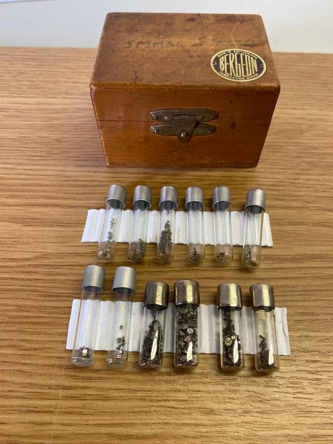 BERGEON - assortment of watch screws