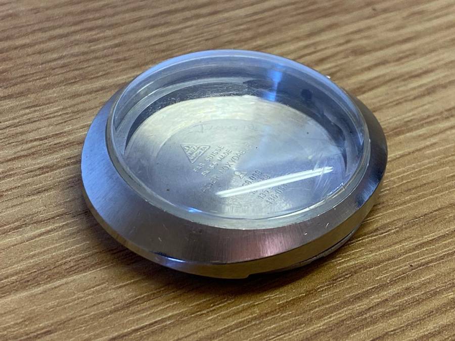 Omega Geneve Dynamic case