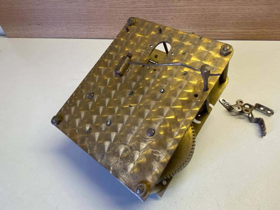 English made  clock movement - incomplete - parts/repair