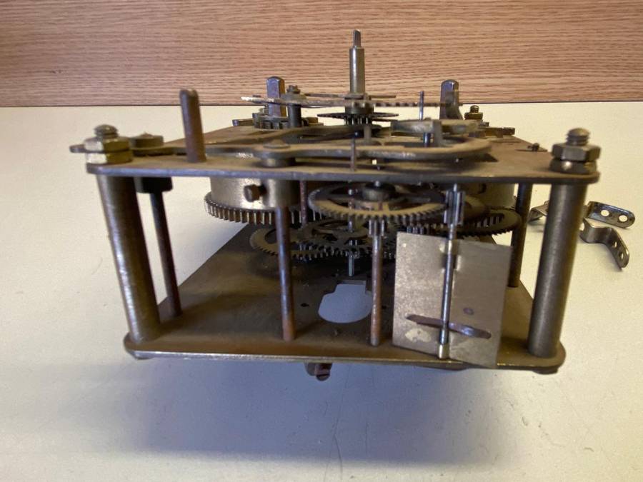 English made  clock movement - incomplete - parts/repair