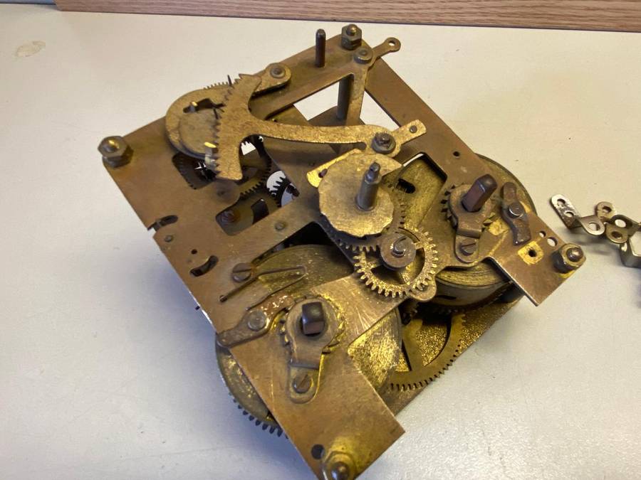 English made  clock movement - incomplete - parts/repair