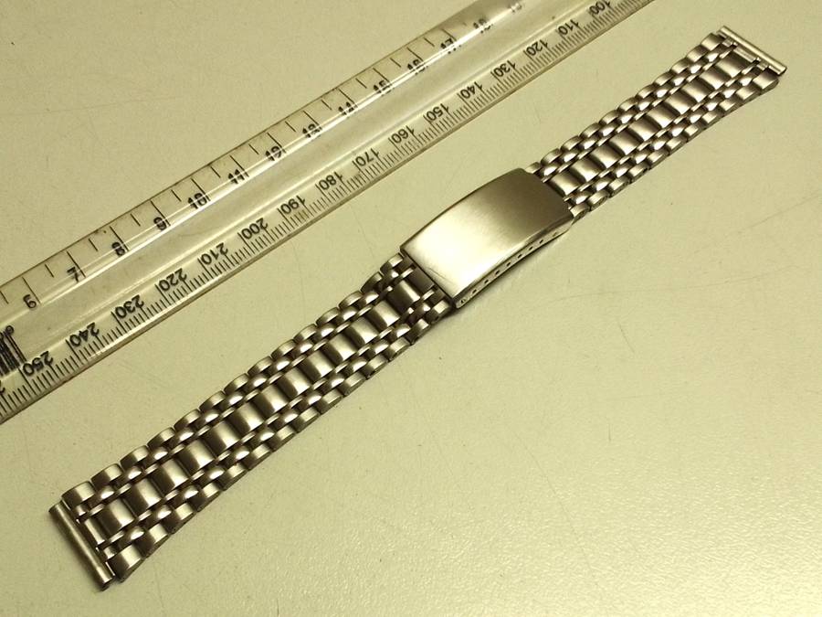 Used 18mm stainless steel bracelet