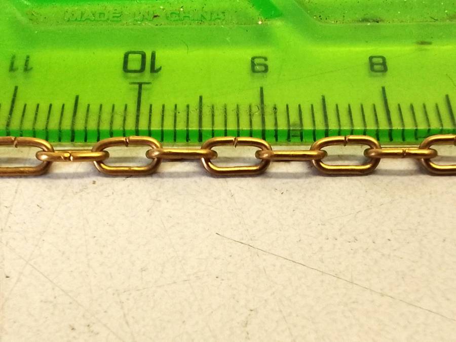 Gilt cock chain