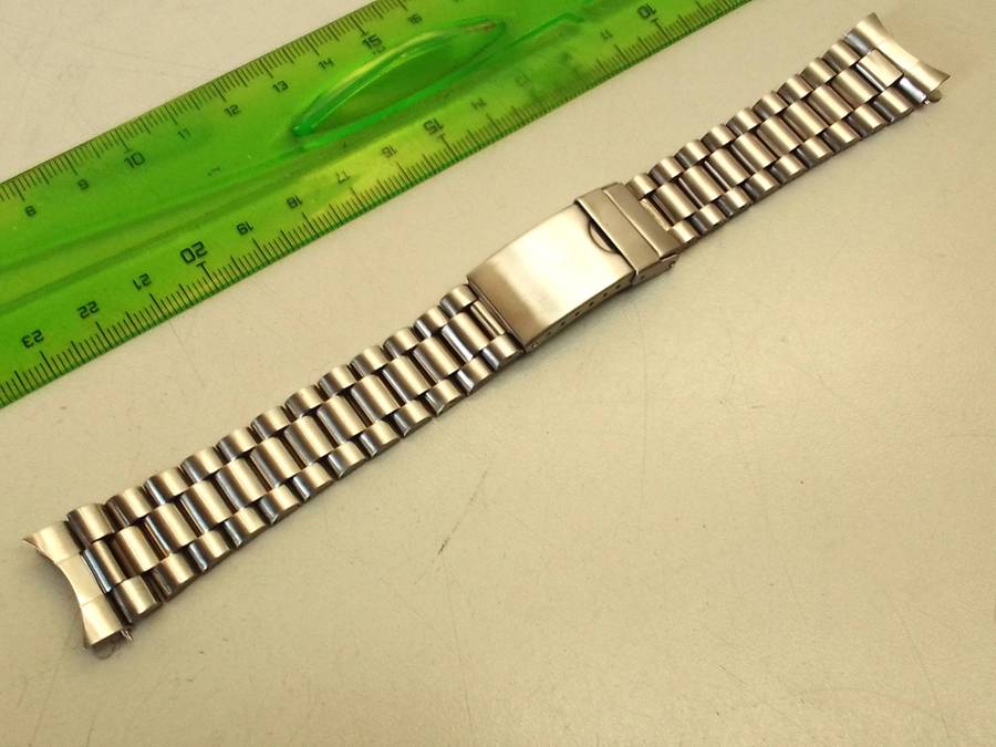 Used 20mm stainless steel bracelet - curved end links
