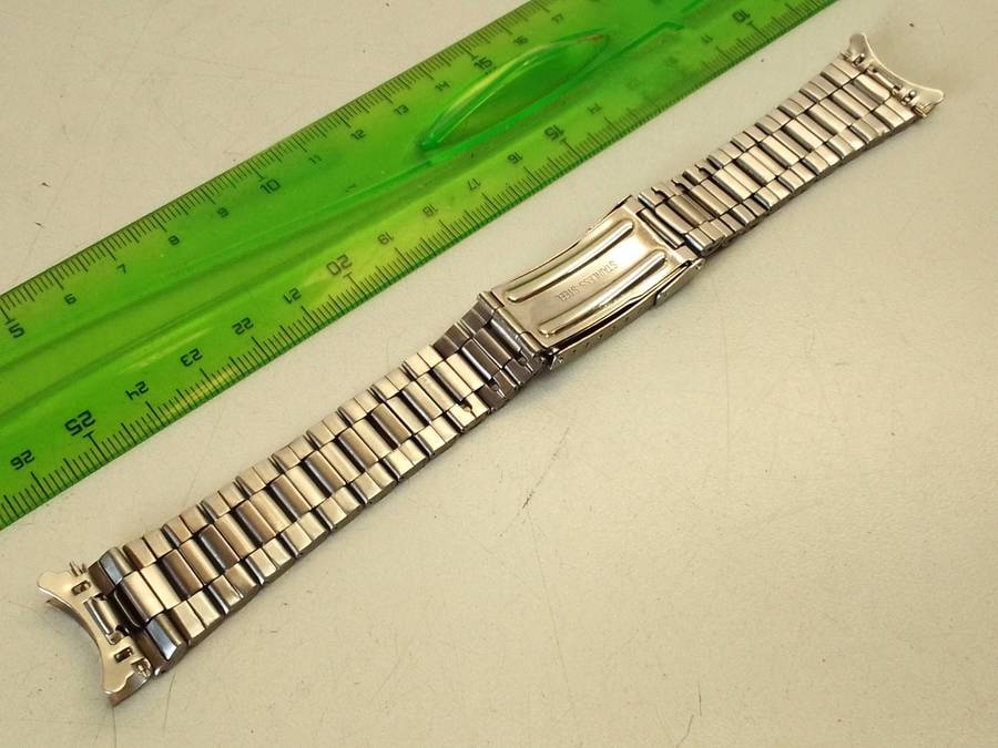 Used 20mm stainless steel bracelet - curved end links