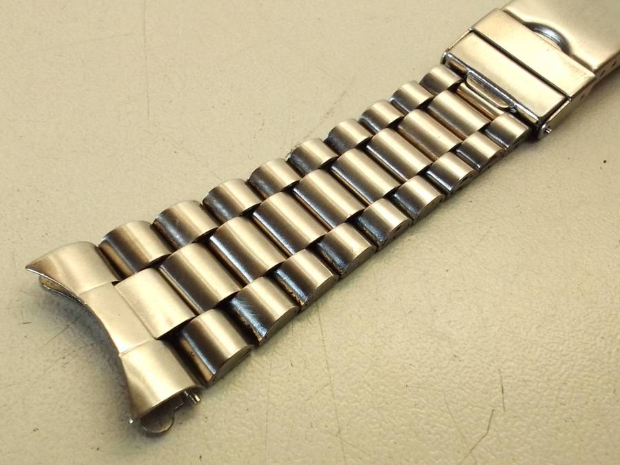 Used 20mm stainless steel bracelet - curved end links