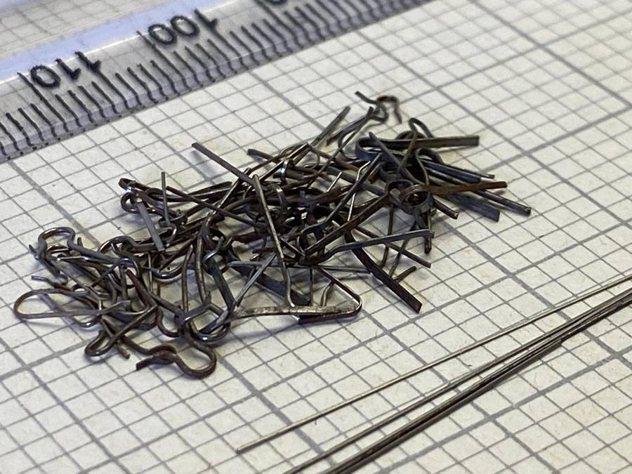 Watch movement return springs - 50+ pieces - lot 1