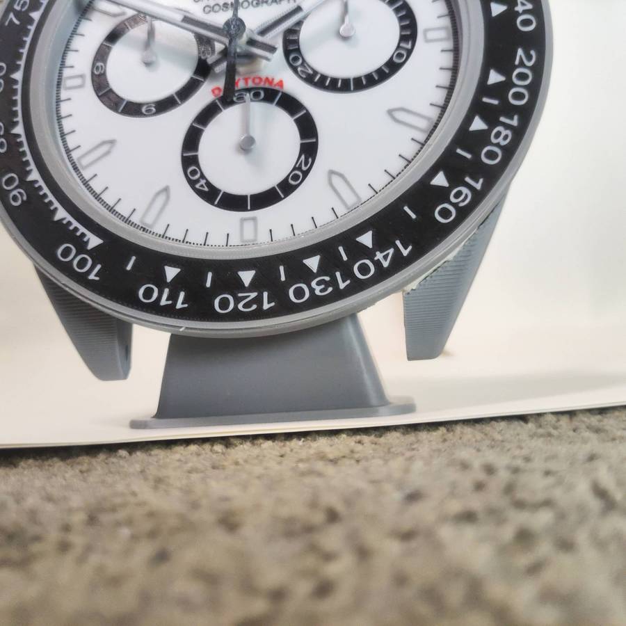 Daytona Inspired Fan Art Desk Clock - White