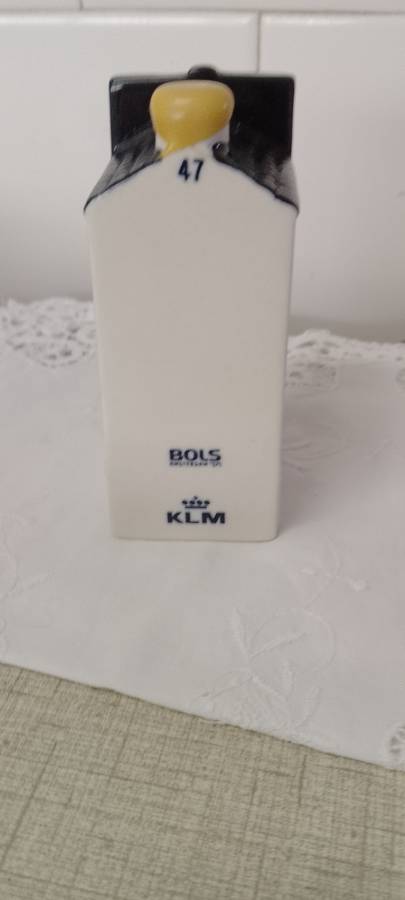Collectable vintage  Dutch Bols KLM airlines miniature souvenir house no - 47