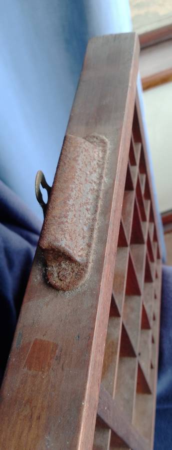 A VINTAGE WOODEN PRINTER'S TRAY