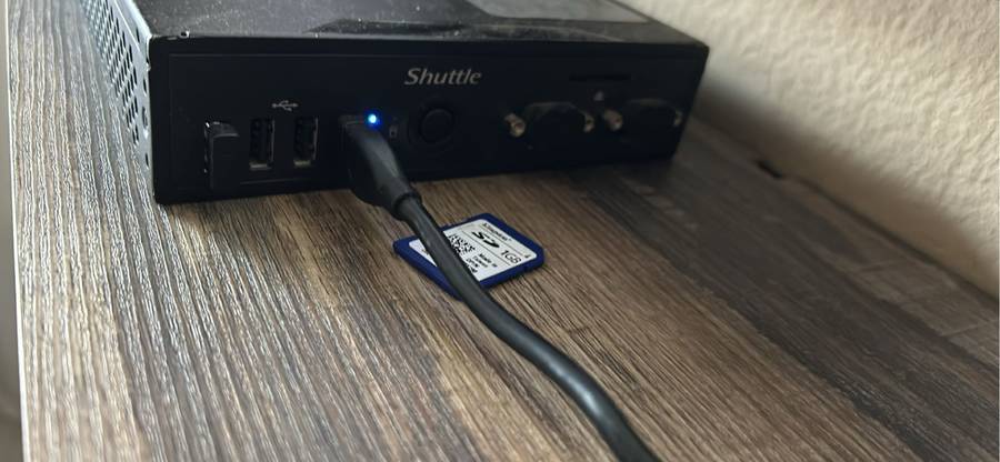 Shuttle DS50 computer