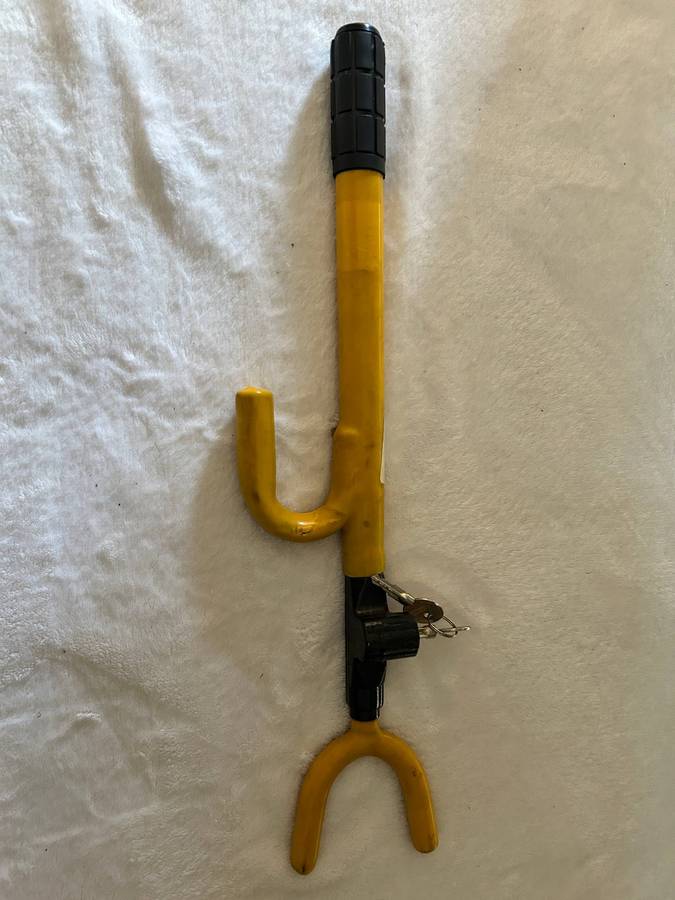 Steering lock