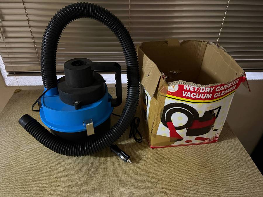 Car vacuum cleaner