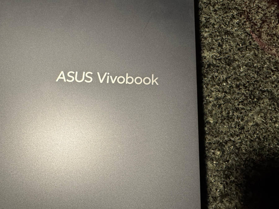 Asus Vivobook 15 | AMD Ryzen 5, 8Gb Ram, 256GB SSD, AMD Radeon Graphics, Win 11