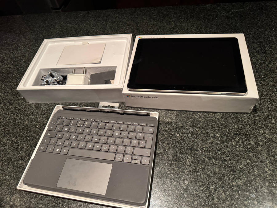 Microsoft Surface GO 10-Inch Tablet-PC - (Silver) (Intel Pentium 4415Y Gold Processor, 8GB RAM, 128G