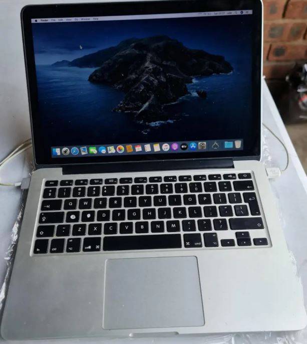 Macbook Pro - Apple Laptop (Late 2012)