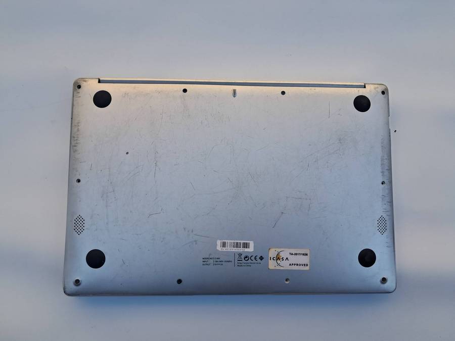Laptop - Mecer Z140C