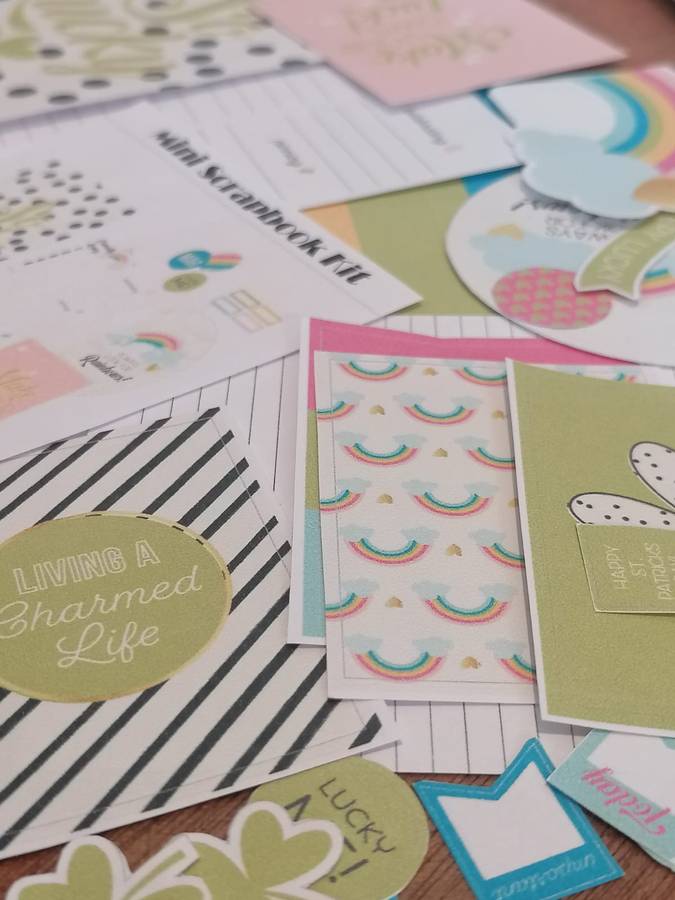 26 Piece Mini Scrapbooking kit