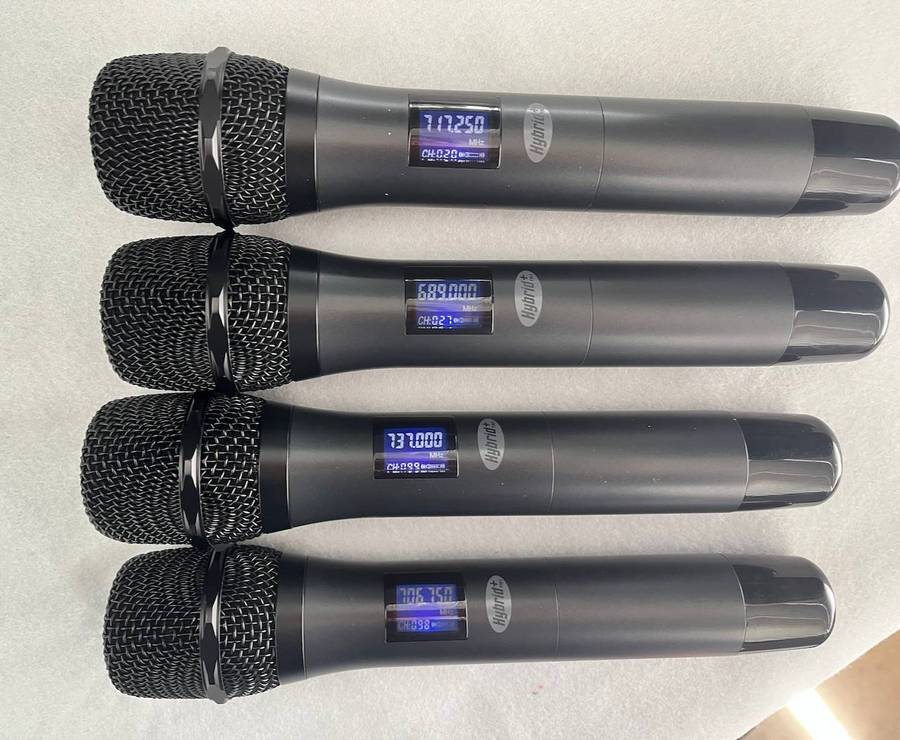 Hybrid+ R8 Receiver with Handheld and Body Pack Transmitters