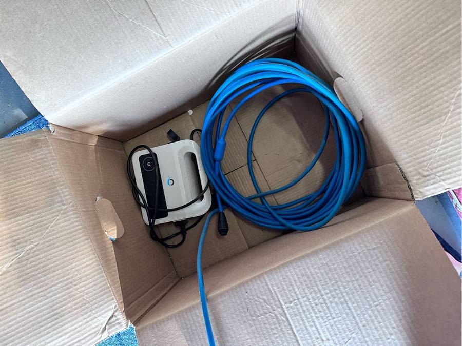 Dolphin E 30 Plus Pool Cleaner