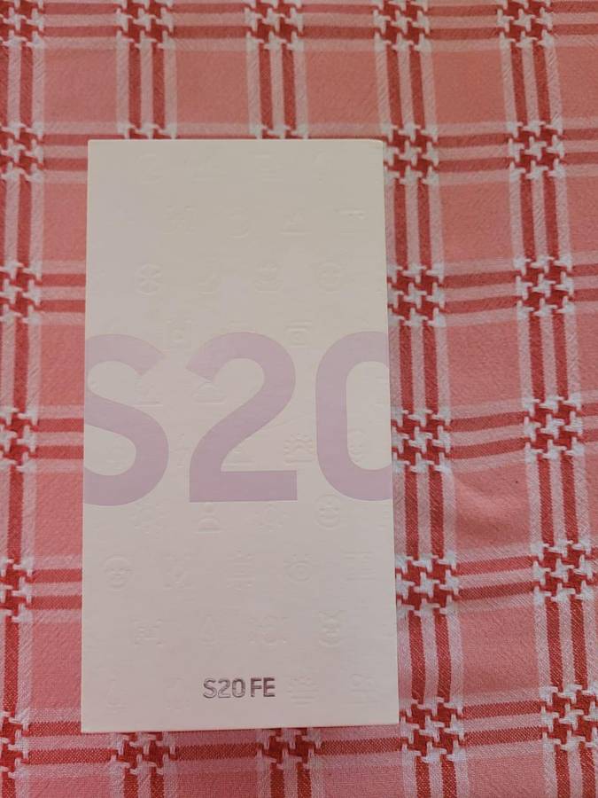 Samsung Galaxy S20 128GB Dual Sim - Cloud Lavender - Excellent Condition