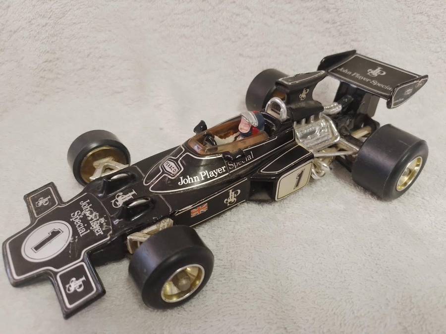 Vintage Corgi John Player Special Made in Great Britain (1:18 Scale? 26.5cm long)