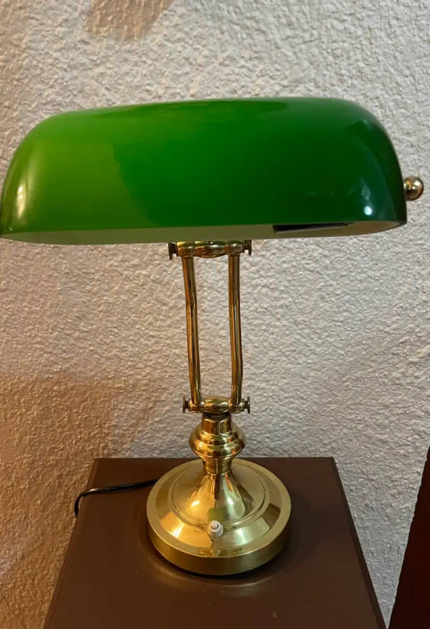 Bankers/lawyers lamp