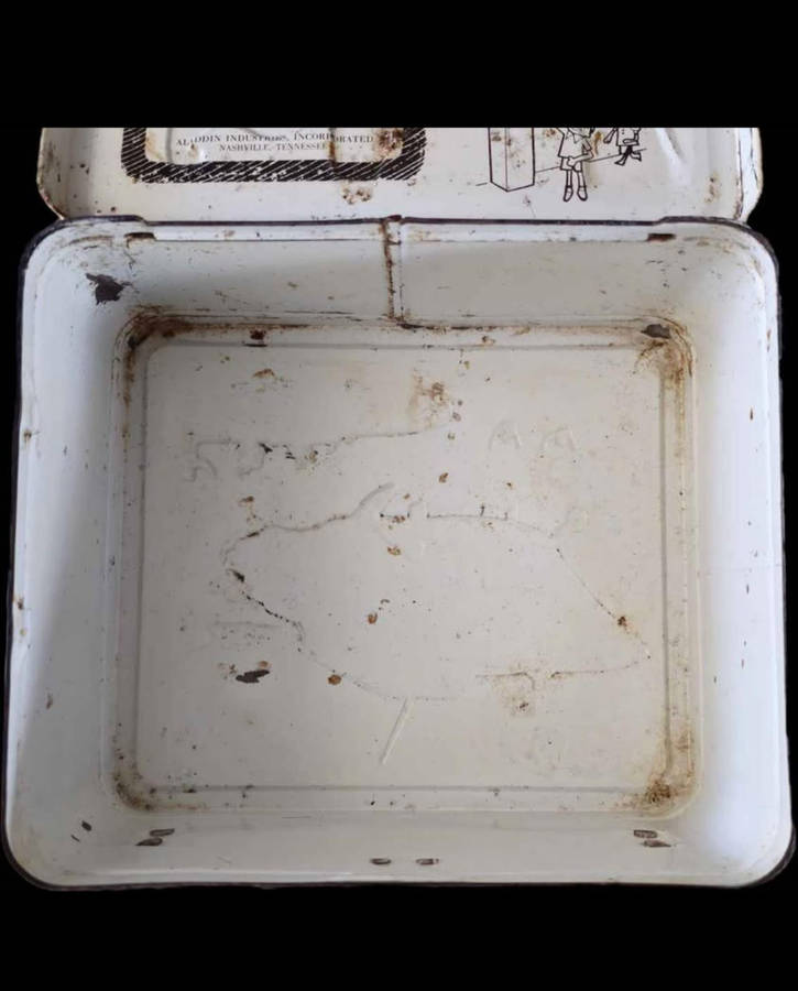 1966 James Bond 007 Metal Lunchbox by Aladdin Industries (Highly Collectable)