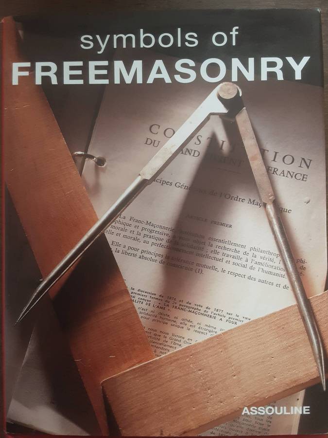 Symbols of Freemasonry by Daniel Beresniak