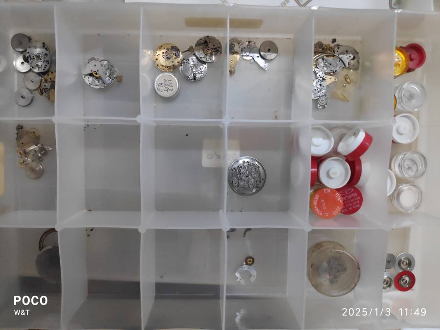 Mixed Lot of watch parts  Seiko/Roamer/ETA/FEF/Large Mainspring Barrel Assortment