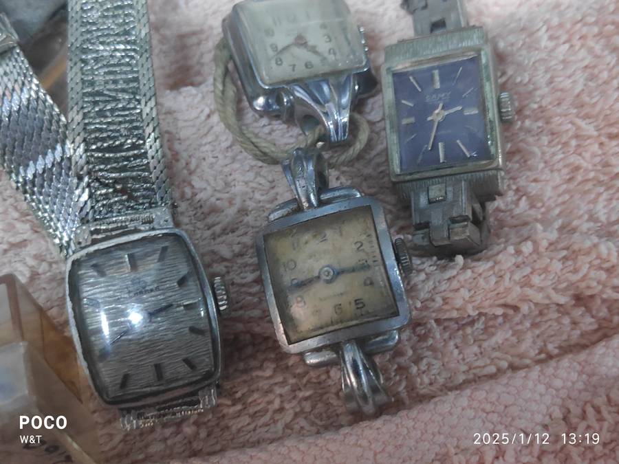 Ladies Mixed lot of watches for spares or repair