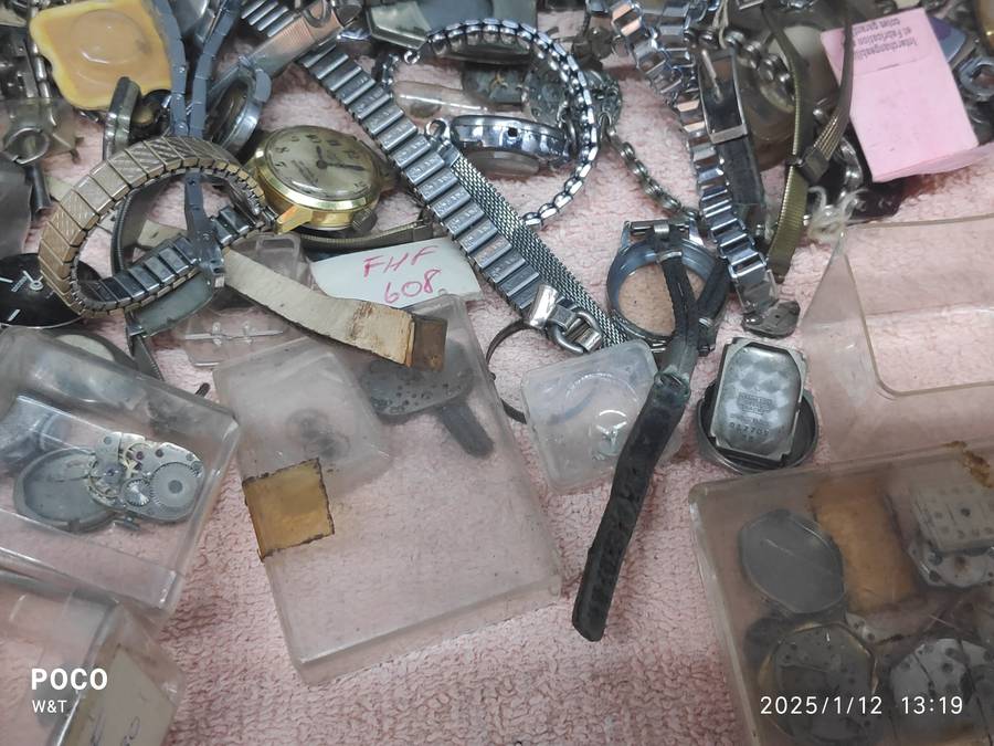 Ladies Mixed lot of watches for spares or repair