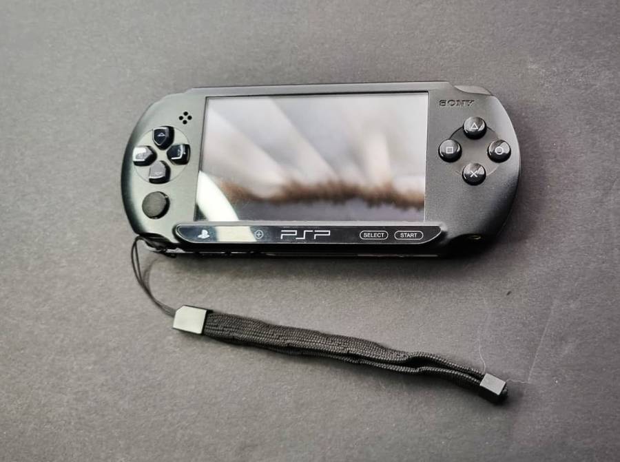 Amazing Condition Sony PSP Street Bundle