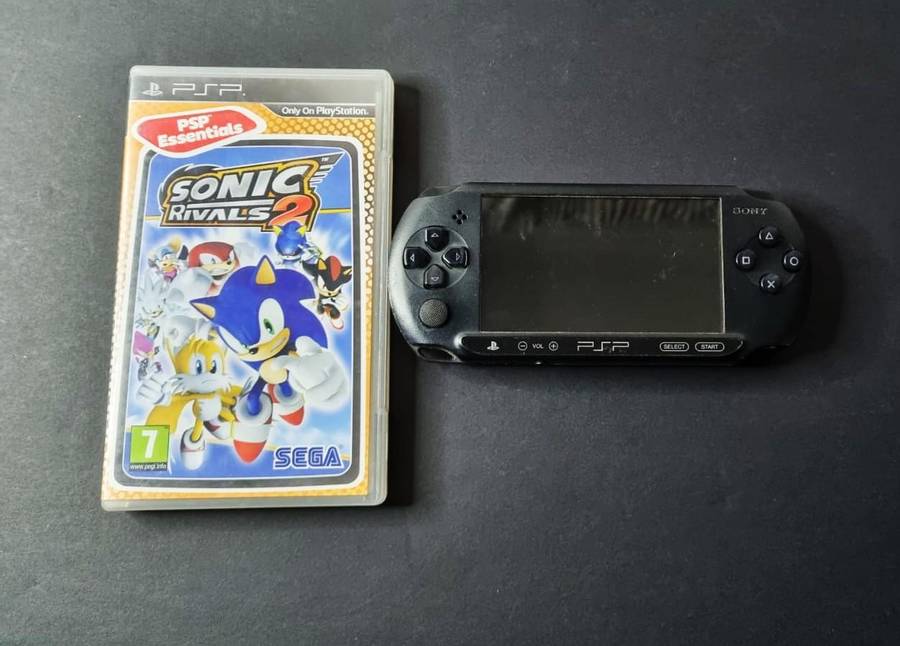 Good Condition Sony PSP Street Bndle