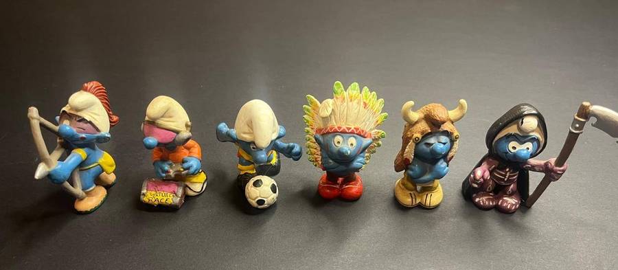 vintage Lot of 6 Peyo Schleich Smurfs  Collectible Figures