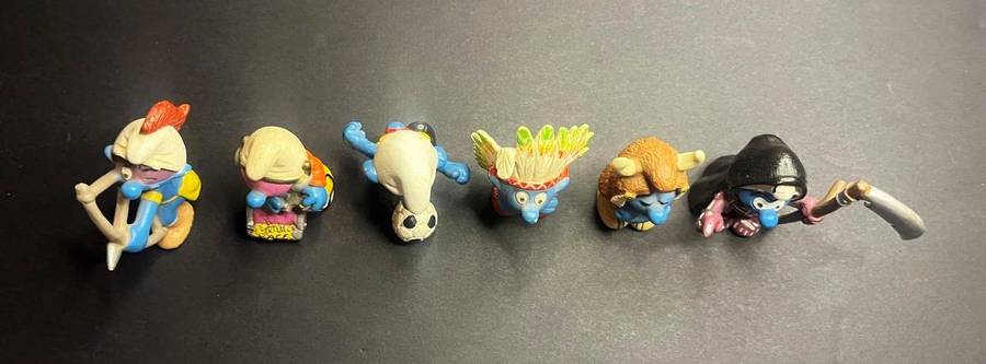 vintage Lot of 6 Peyo Schleich Smurfs  Collectible Figures