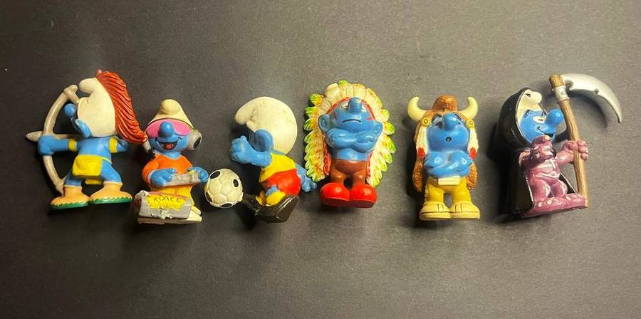 vintage Lot of 6 Peyo Schleich Smurfs  Collectible Figures