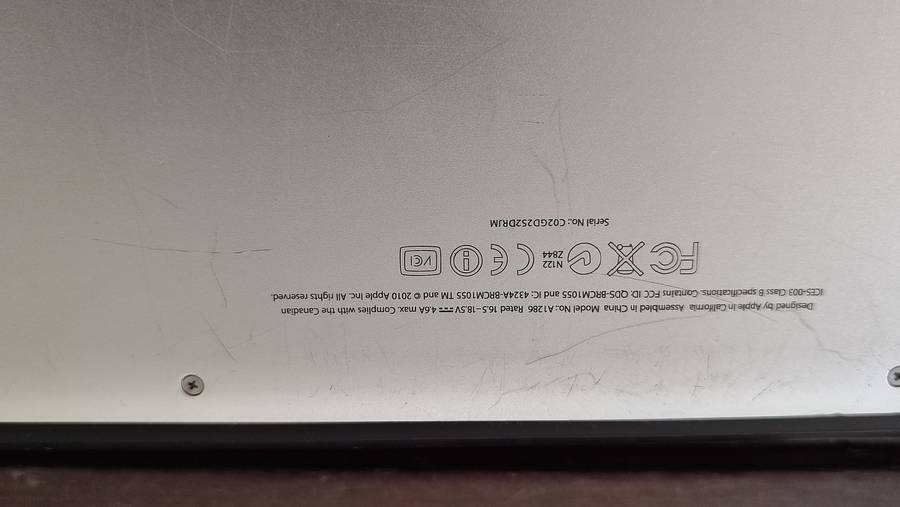 MACBOOK PRO