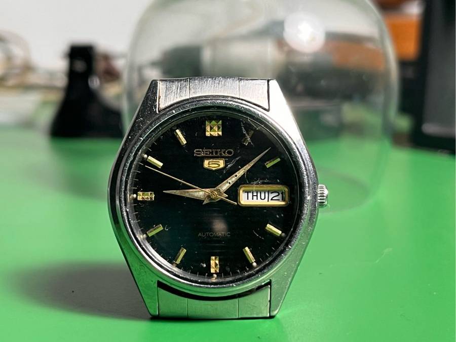 Vintage Seiko 5 automatic