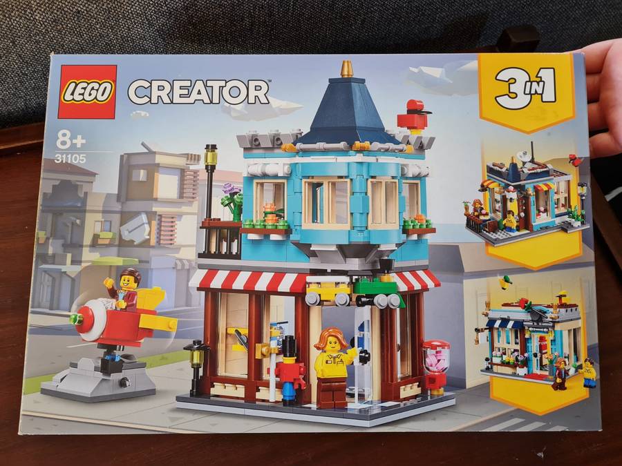 LEGO Creator 3-in-1 Townhouse Toy Store