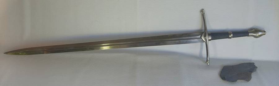 Andúril - The Flame of the West - Legendary Sword of Aragorn