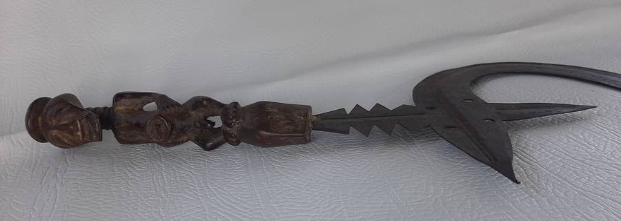 RARE 19TH-CENTURY DECORATIVE SCYTHE WITH ORNATE CARVED HANDLE