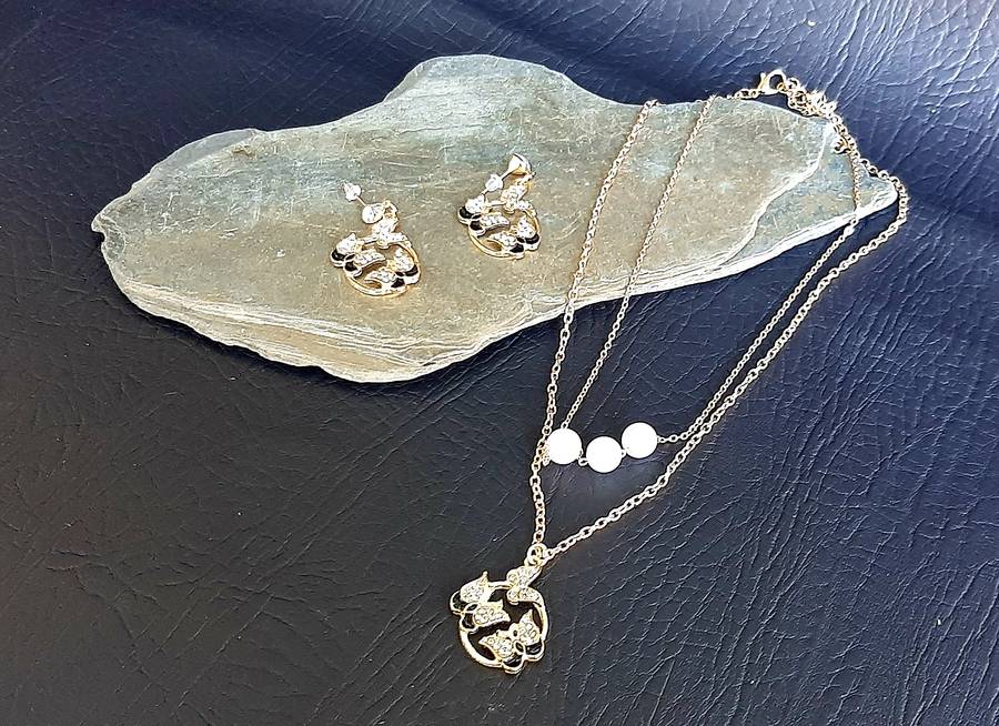ELEGANT BUTTERFLY-THEMED JEWELLERY SET - ACRYLIC PEARLS & DIAMANTE ACCENTS